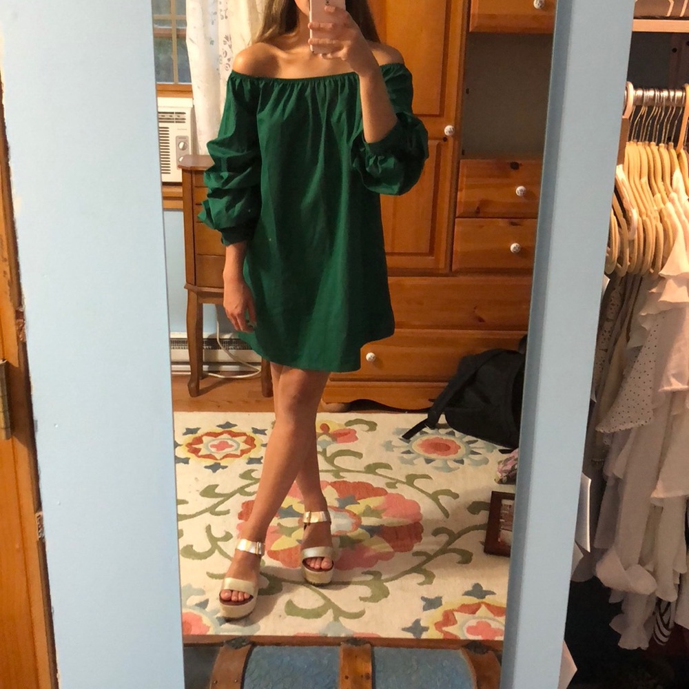 Off the shoulder emerald green shift dress
